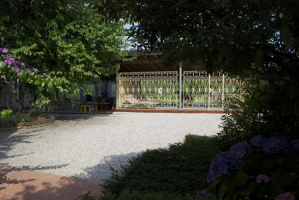 Agriturismo La Breda Affittacamere San Felice del Benaco Esterno foto